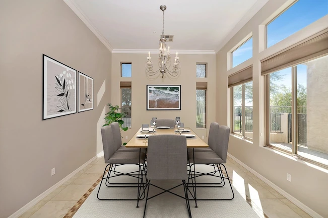 fast-reliable-turnaround-opt-web Professionally virtual-staged dining room to enhance property listing appeal for buyers and realtors.